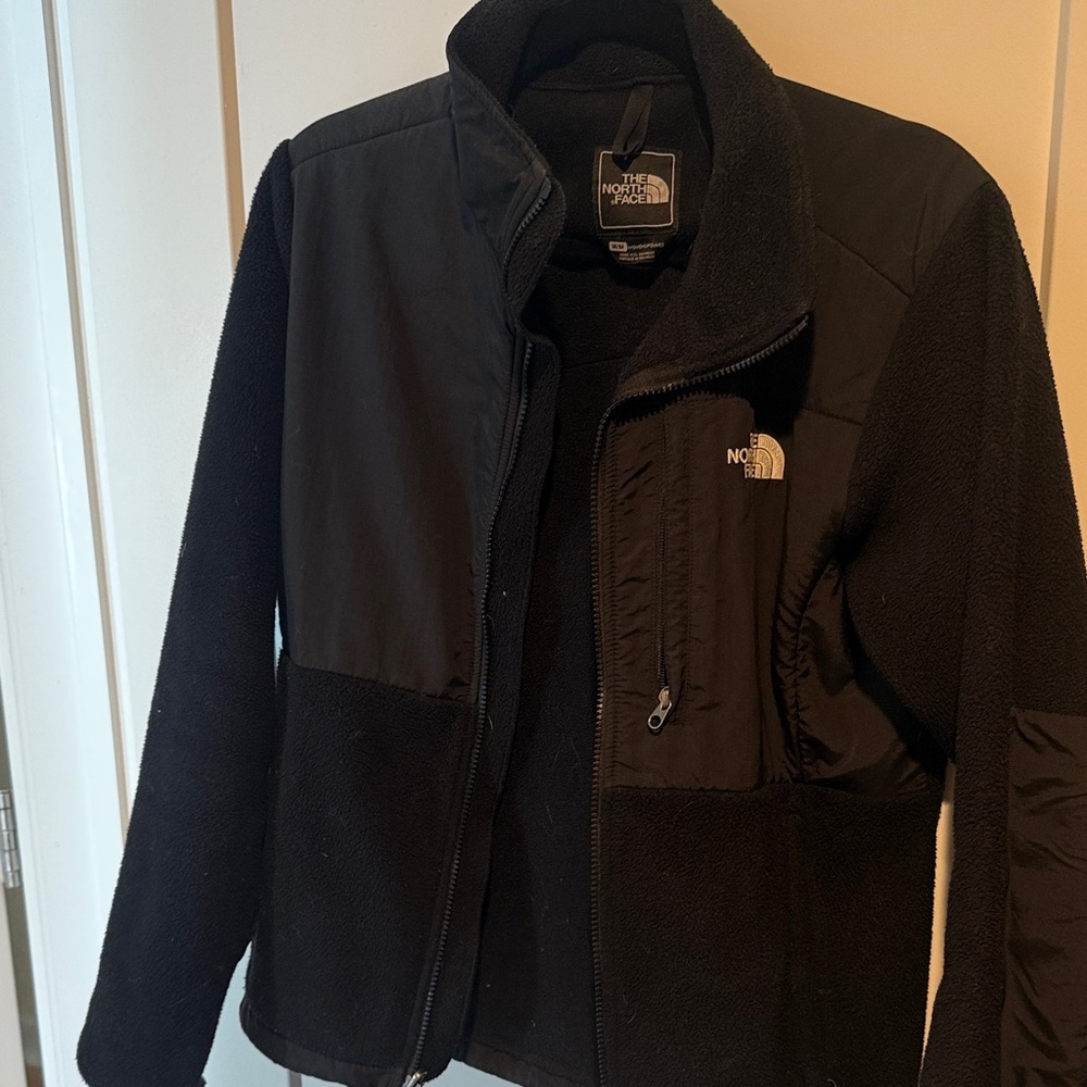 The North Face Women’s Black Performance Jacket